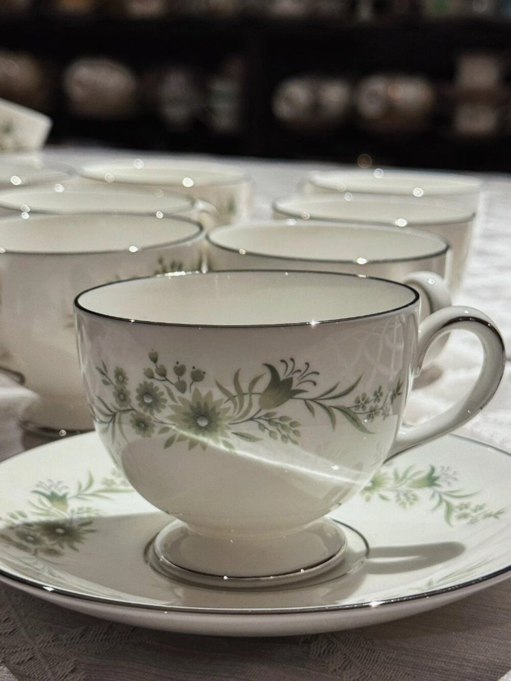 Vintage Wedgwood Westbury Teacup Saucer Platinum Trim